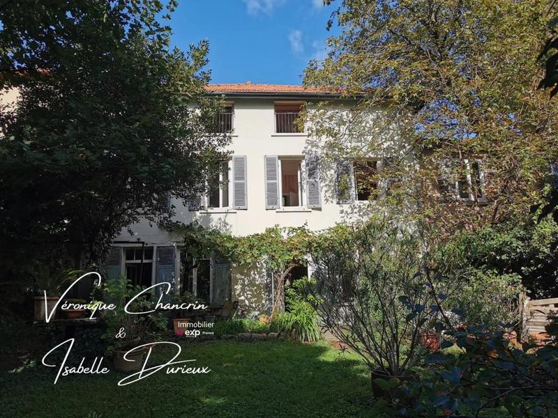 Maison bourgeoise - 197 m² - 7 pièces