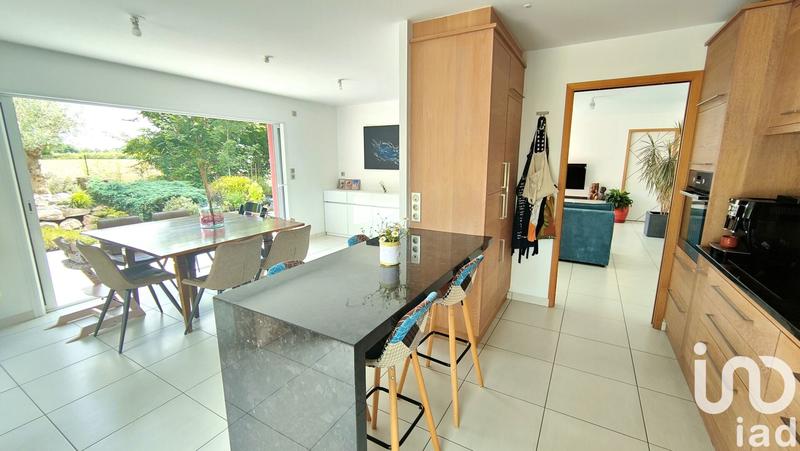 Maison - 164 m² - 8 pièces