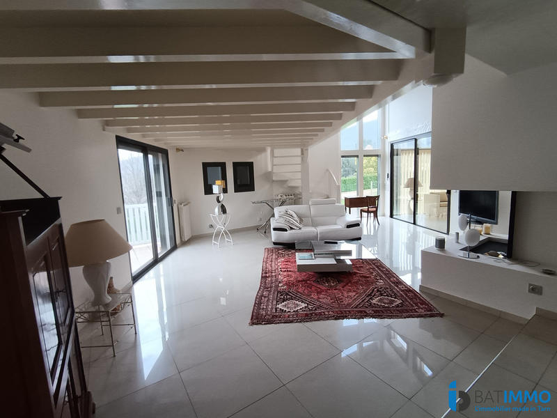 Villa - 180 m² - 6 pièces