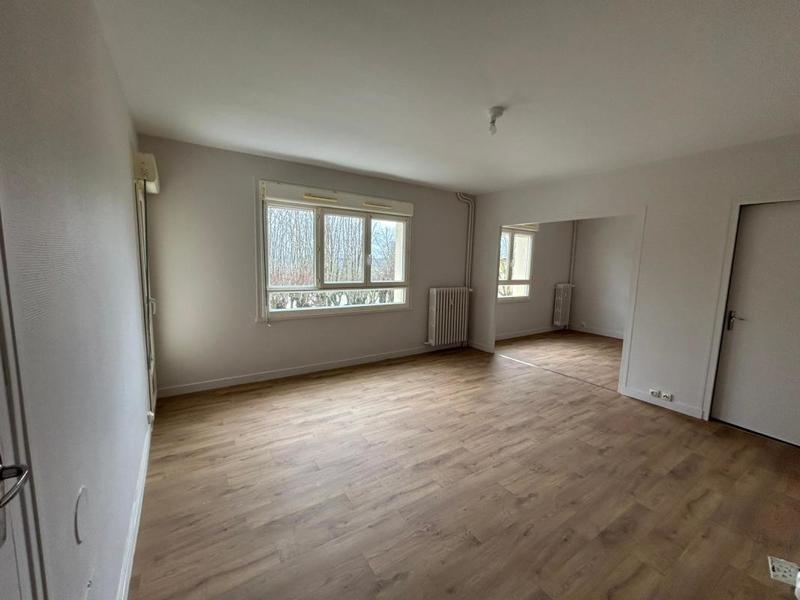 Appartement - 84 m² - 5 pièces