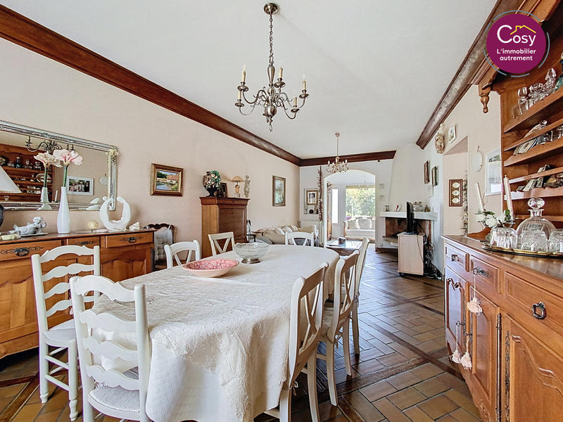 Propriété - 172 m² - 10 pièces