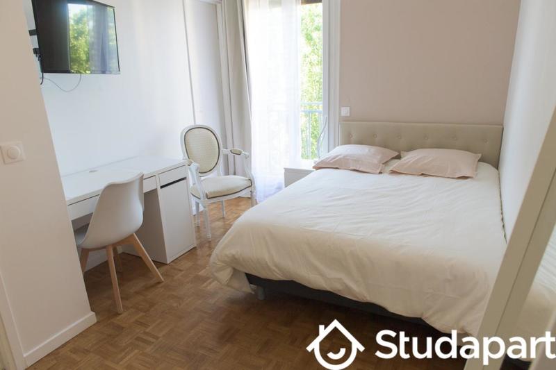 Chambre - 12 m² - 1 pièce