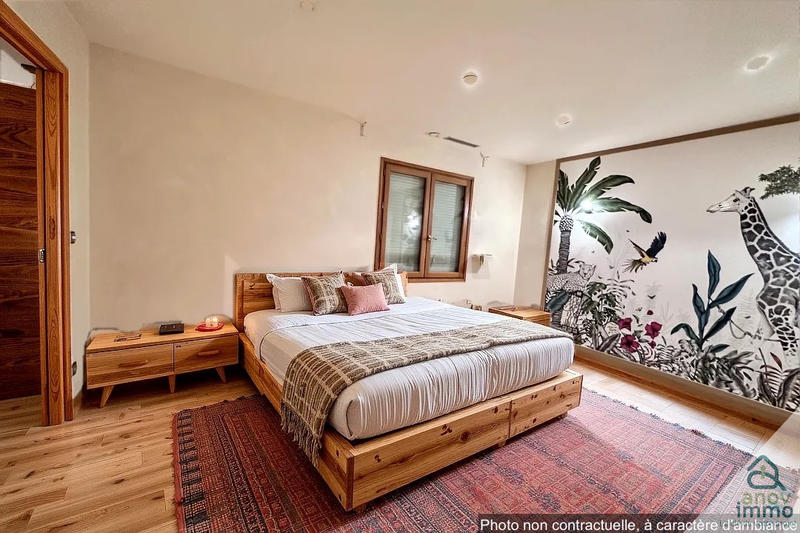 Propriété - 337 m² - 5 pièces