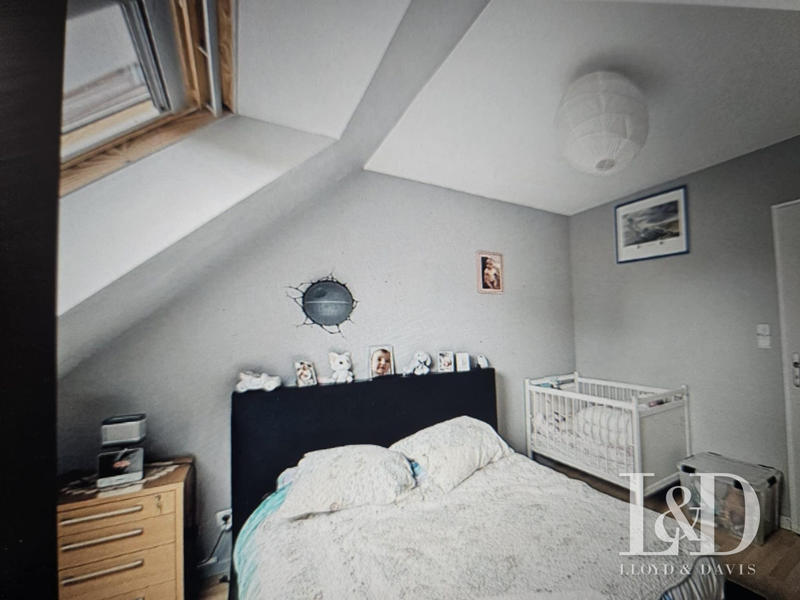 Maison - 130 m² - 8 pièces