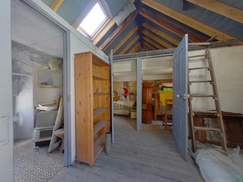 Maison - 255 m² - 5 pièces