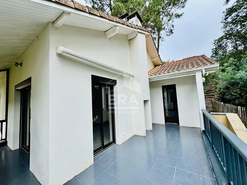 Maison - 190 m² - 6 pièces