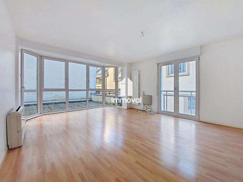 Local d'activité / Entrepôt - 72 m² - 3 pièces