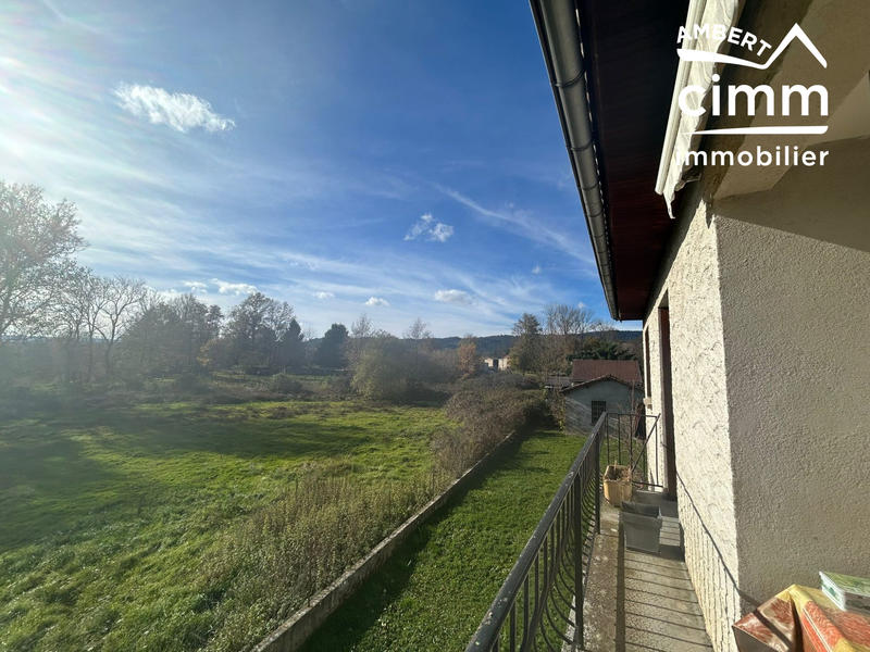 Maison - 90 m² - 6 pièces