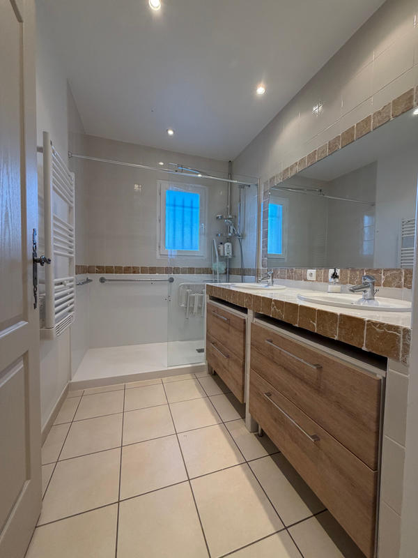 Maison - 99 m² - 4 pièces