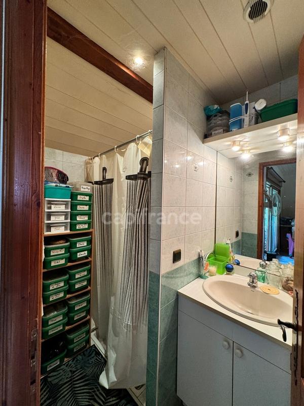 Local artisanal - 223 m² - 4 pièces