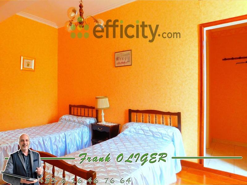 Demeure - 517 m² - 16 pièces