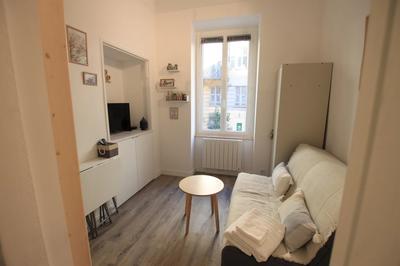 Studio - 15 m² - 1 pièce