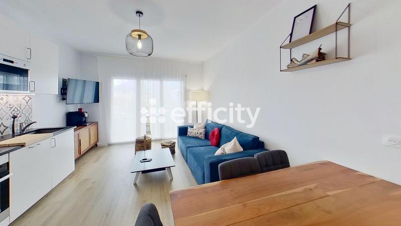 Chambre - 80 m² - 4 pièces