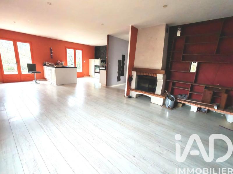 Maison - 95 m² - 6 pièces