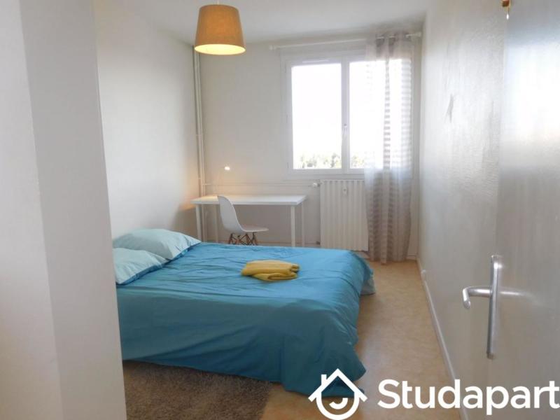 Chambre - 12 m² - 1 pièce