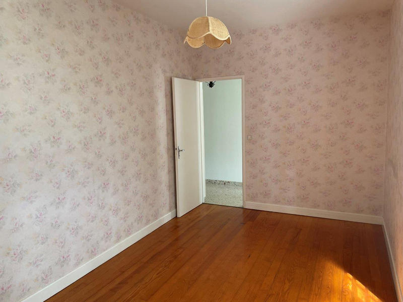 Maison - 94 m² - 6 pièces