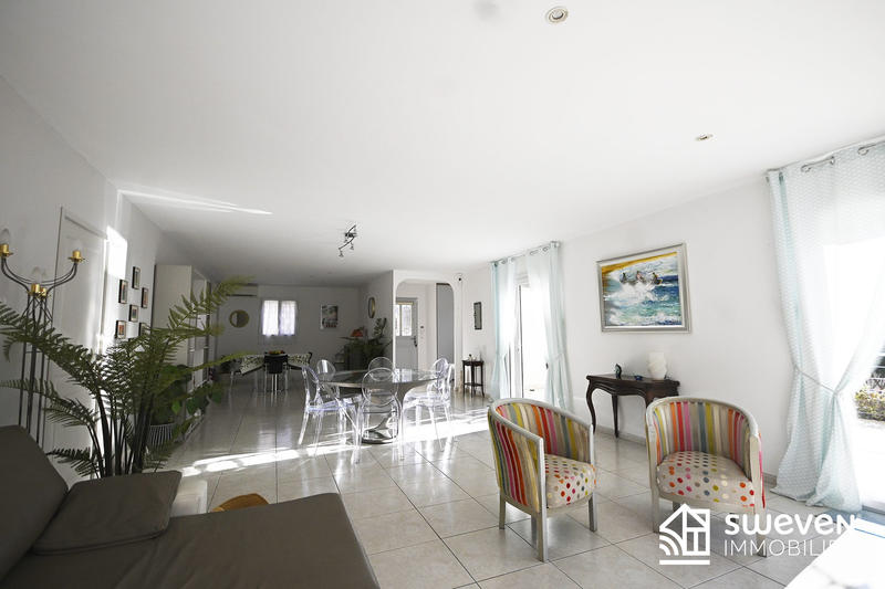 Villa - 140 m² - 4 pièces