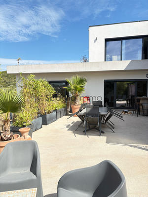 Villa - 150 m² - 5 pièces