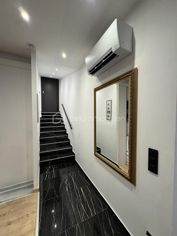 Immeuble - 300 m² - 15 pièces