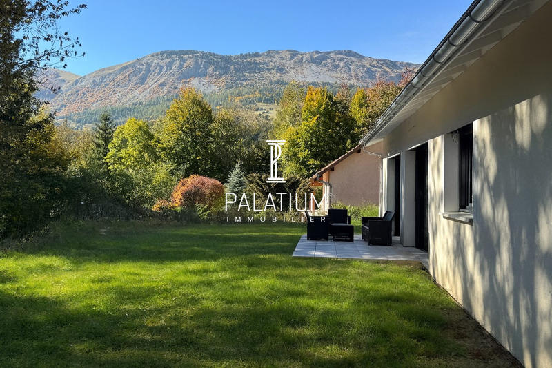 Maison contemporaine - 111 m² - 5 pièces