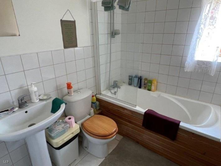 Maison ancienne - 254 m² - 10 pièces