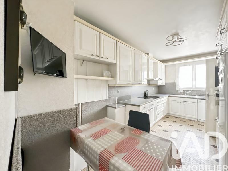 Maison - 190 m² - 8 pièces