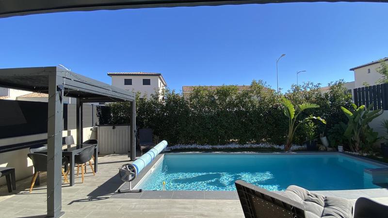 Maison - 95 m² - 4 pièces