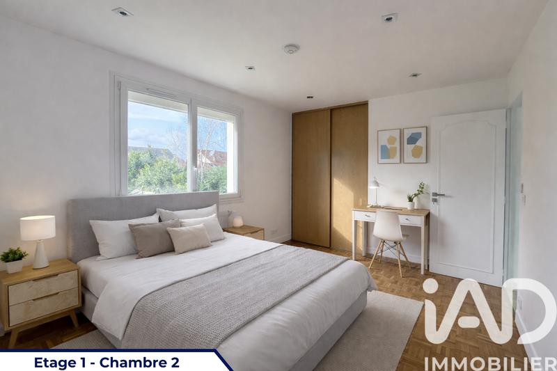 Maison - 180 m² - 11 pièces
