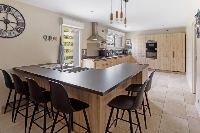 Maison - 175 m² - 7 pièces