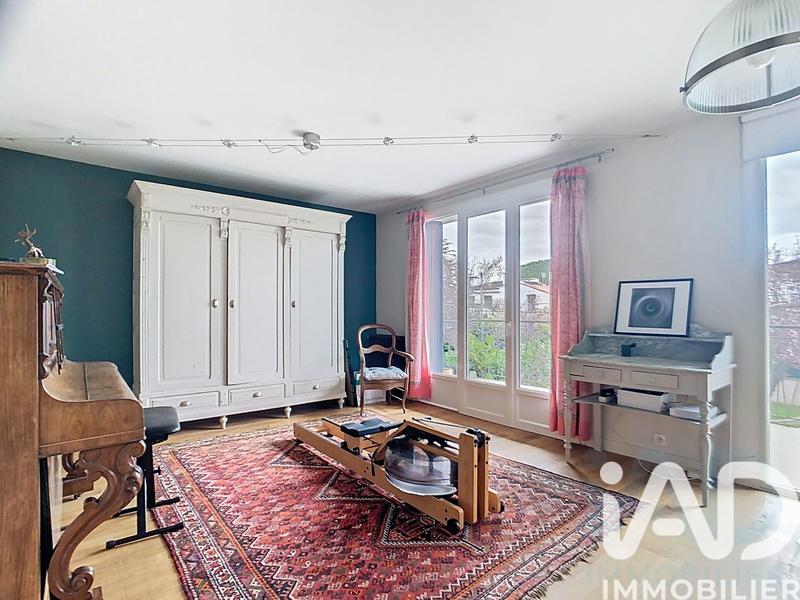 Maison - 198 m² - 7 pièces