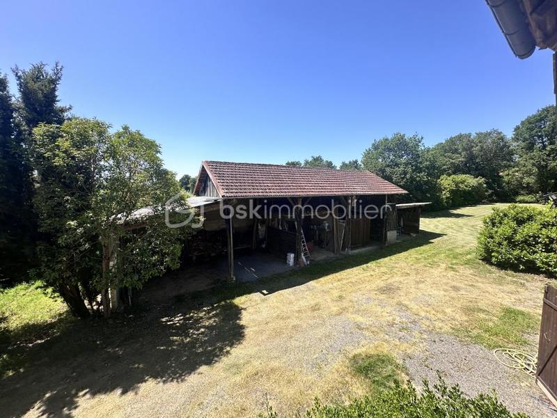 Propriété - 398 m² - 13 pièces