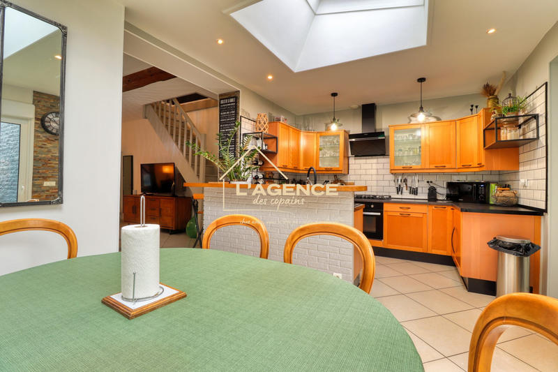 Maison - 111 m² - 5 pièces