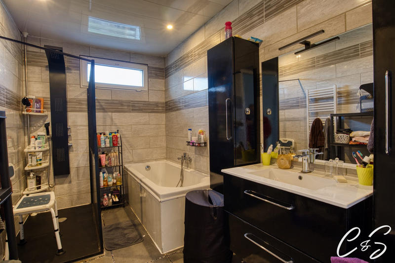 Maison - 113 m² - 4 pièces