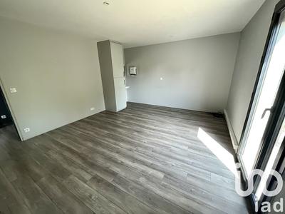 Maison de ville - 74 m² - 3 pièces