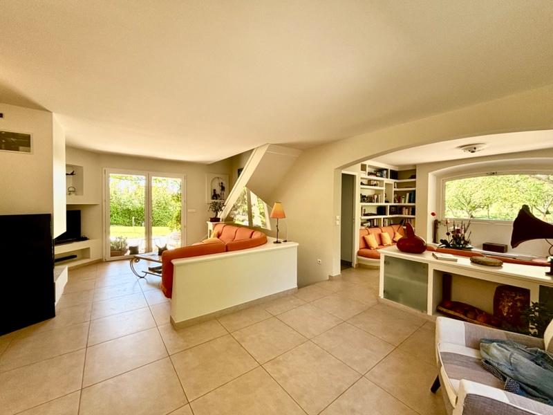 Maison - 156 m² - 6 pièces