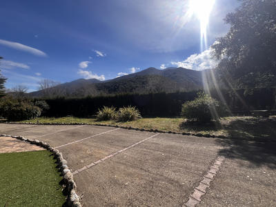 Maison - 310 m² - 5 pièces