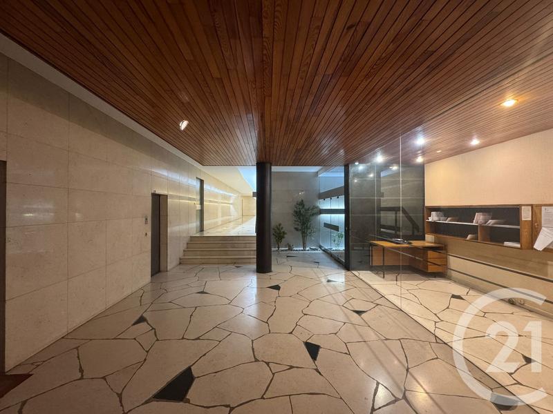 Appartement - 115 m² - 5 pièces