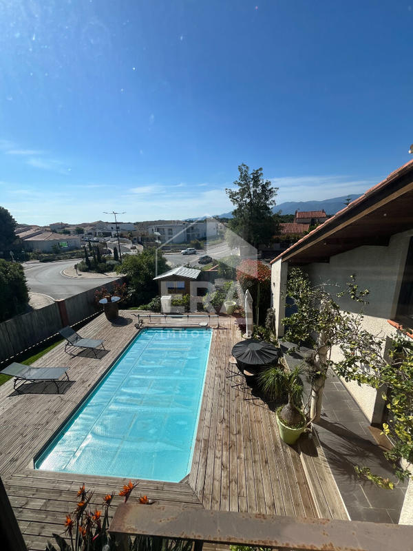 Villa - 103 m² - 5 pièces