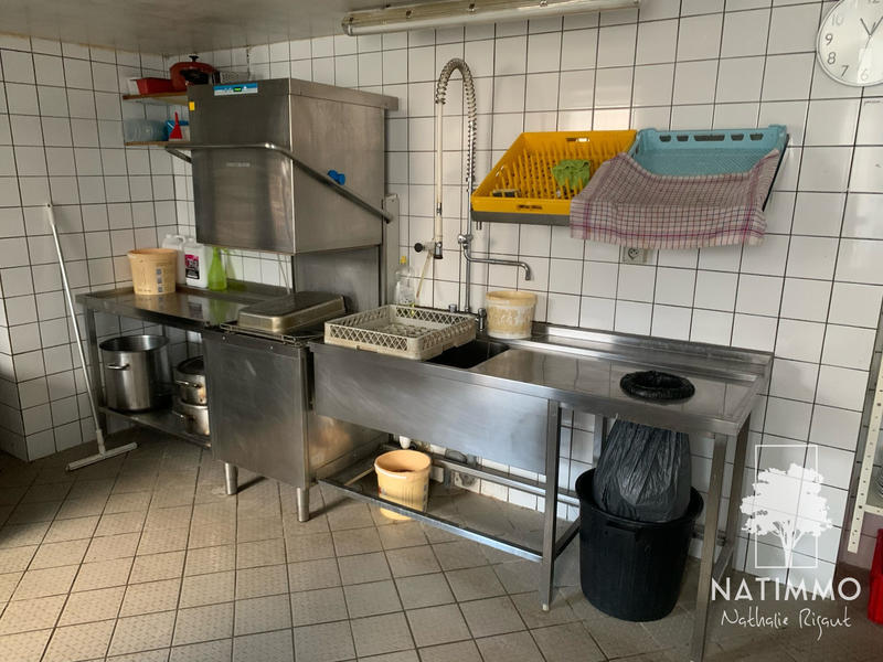 Fonds de commerce - Hôtellerie / Restauration - 128 m²