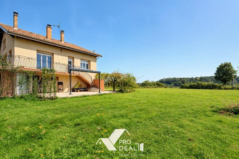 Appartement - 106 m² - 4 pièces