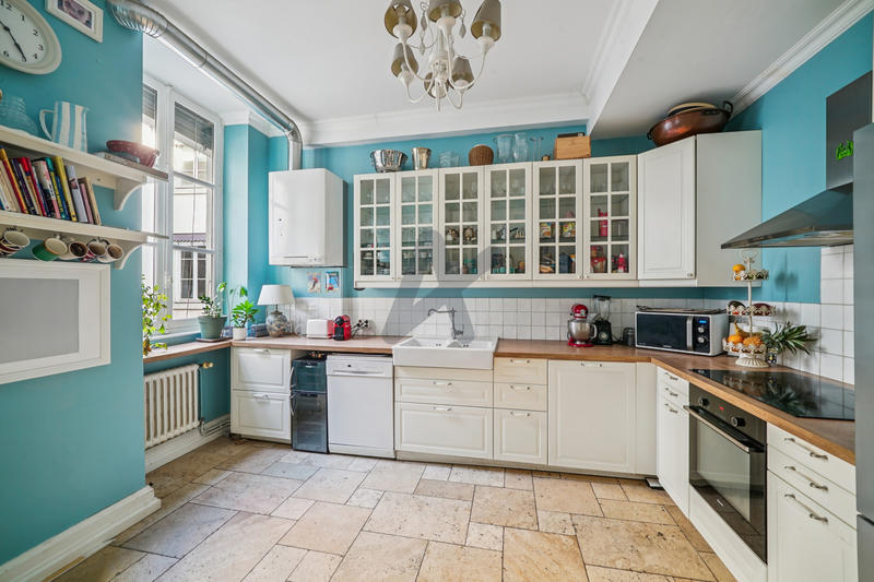 Appartement - 155 m² - 5 pièces