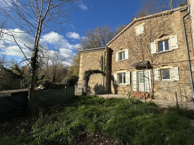 Maison - 92 m² - 5 pièces