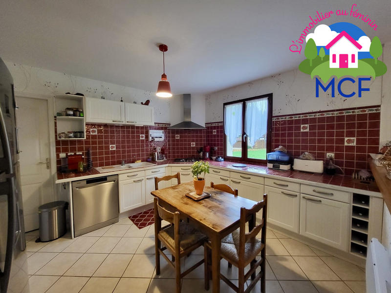 Maison traditionnelle - 202 m² - 5 pièces