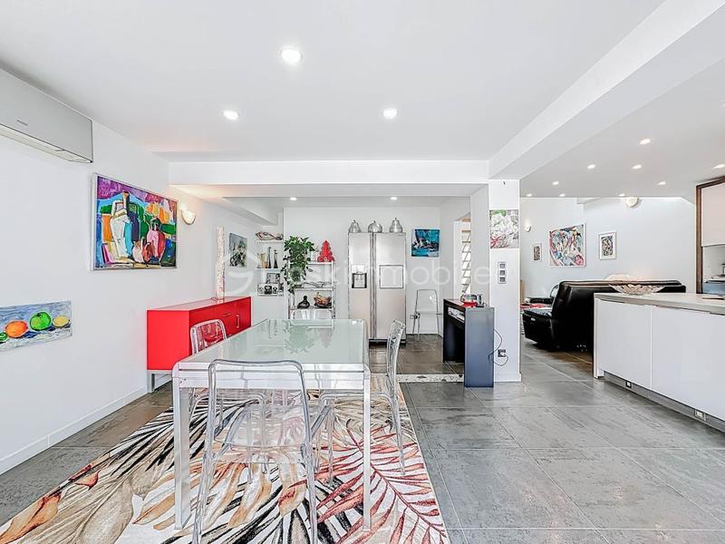 Villa - 162 m² - 6 pièces