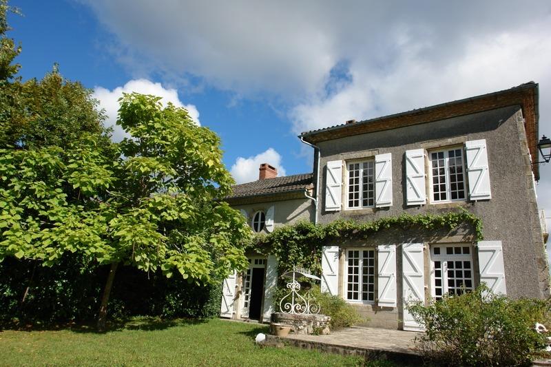 Maison - 211 m² - 6 pièces