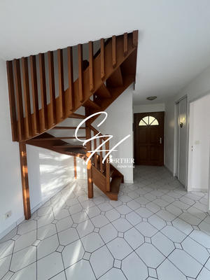 Villa - 99 m² - 5 pièces