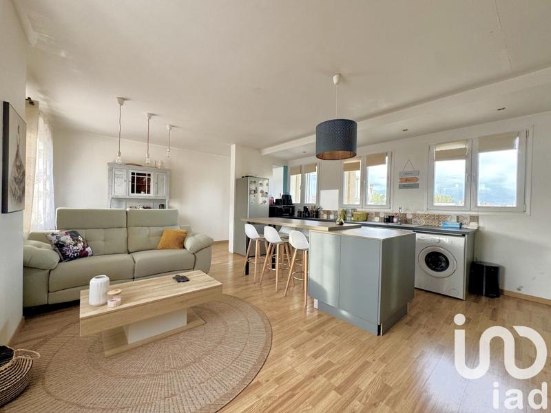 Appartement - 100 m² - 4 pièces