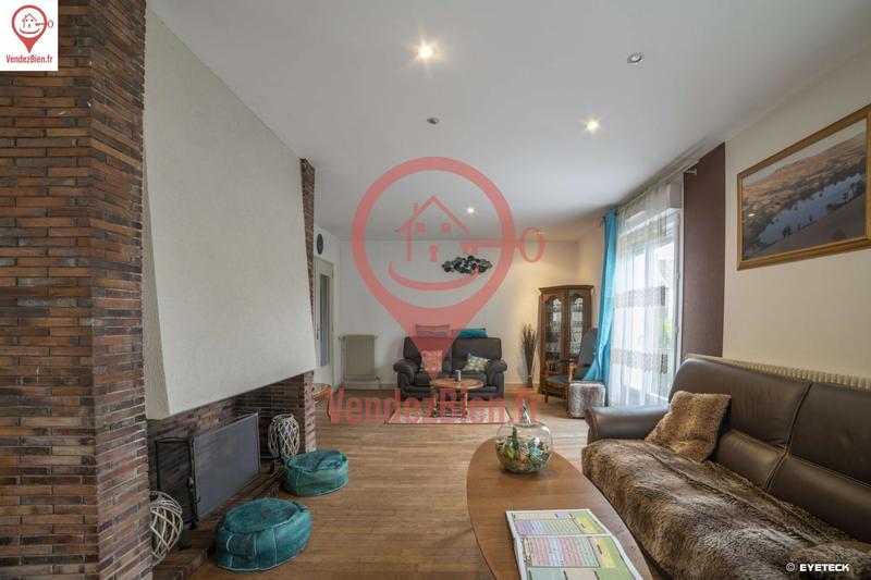 Maison - 264 m² - 8 pièces