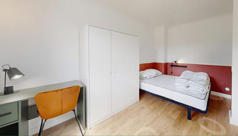 Appartement - 81 m² - 5 pièces