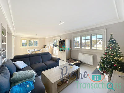 Maison - 97 m² - 5 pièces